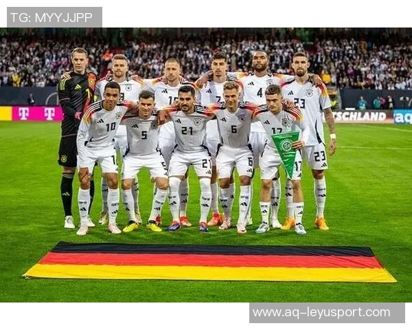 斯蒂勒评选德甲最佳五人阵容诺伊尔与基米希领衔球星阵容