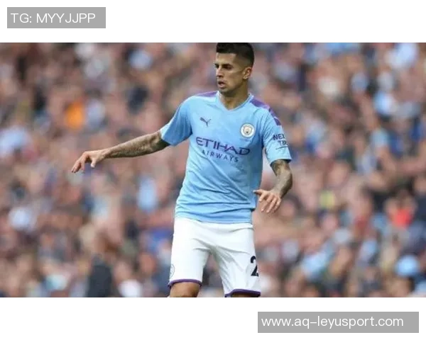 国米球探现场考察小罗比尼奥将与其经纪人进行深入洽谈 国米球探现场考察小罗比尼奥将与其经纪人进行深入洽谈