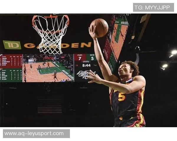 绿军外线失准全队三分球命中率惨淡老鹰精准射击助力胜利