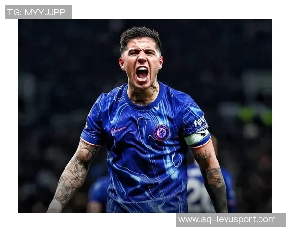 凯塞多荣获全场最佳奖杯队友帕尔默称赞其为传奇球员