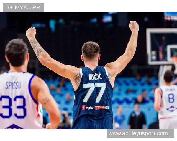 东契奇赞文班:第三年已展现MVP潜力令人惊叹 东契奇赞文班:第三年已展现MVP潜力令人惊叹