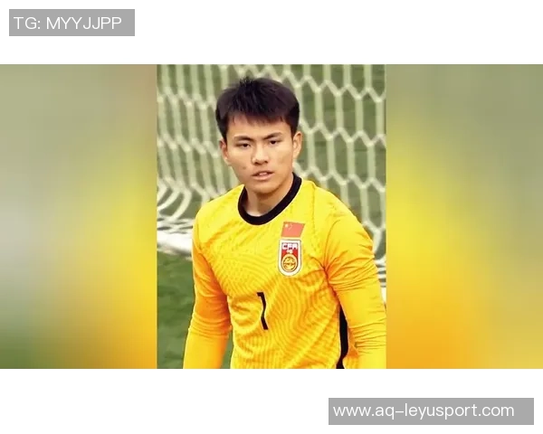 最后时刻李昊神奇扑救化解对手头球威胁保住胜利希望